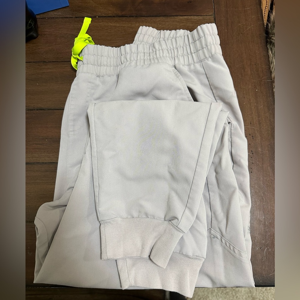 High waisted fig Zamora scrub pants
